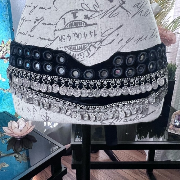 Black and silver belly dancer belt. - Picture 6 of 8